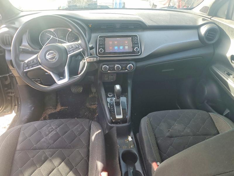 2020 Nissan Kicks s