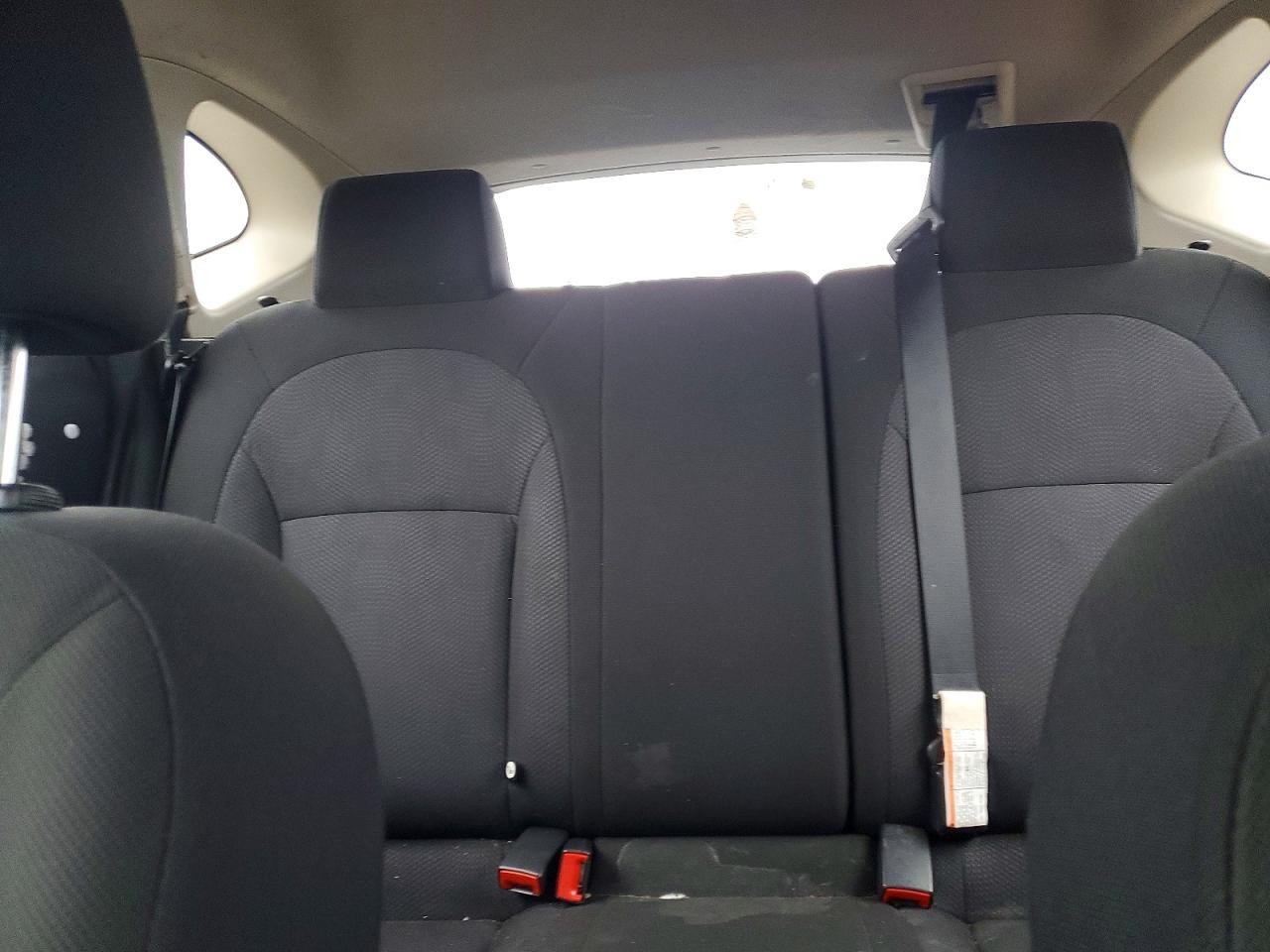 2013 Niss Rogue s awd
