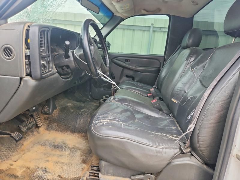 2004 Chevrolet Silverado C2500 Heavy Duty