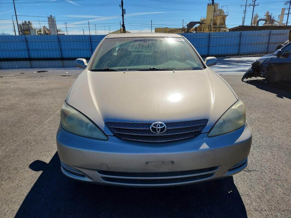 2002 Toyota Camry le