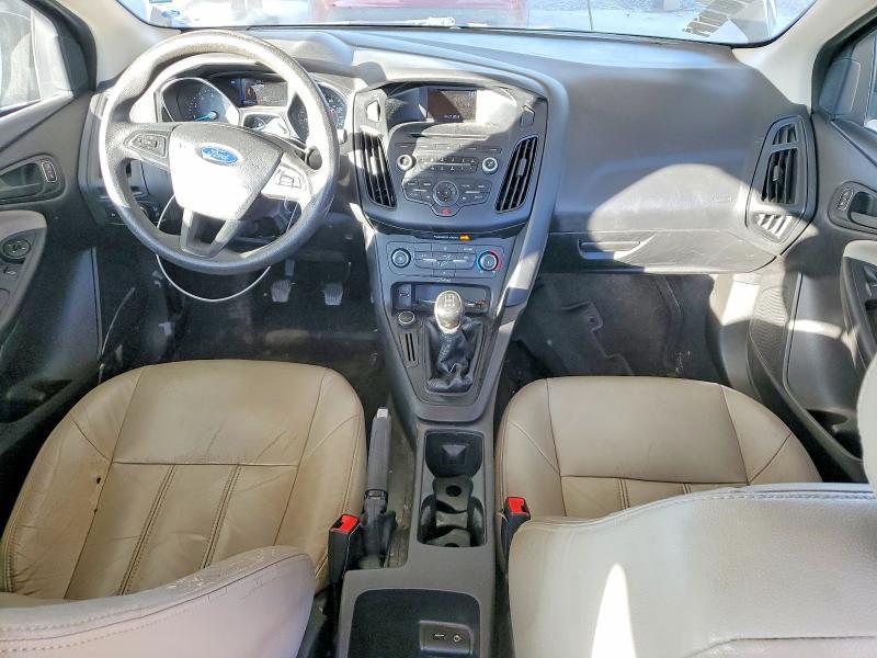 2016 Ford Focus s