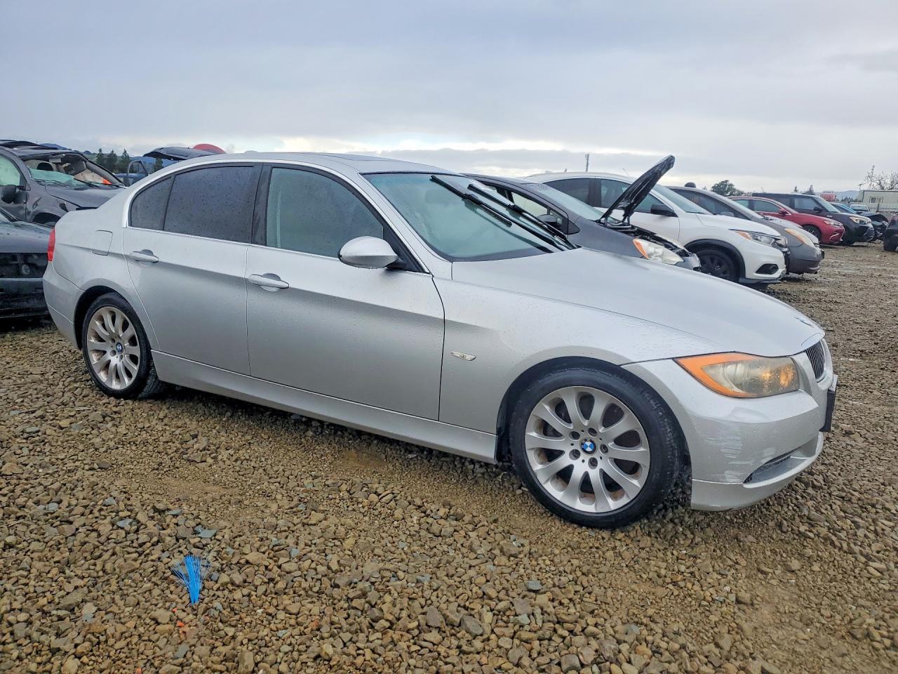 2006 BMW 330 i