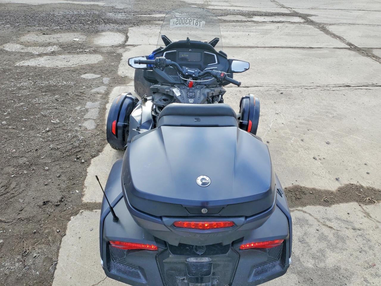 2022 Can-Am Spyder Roadster RT