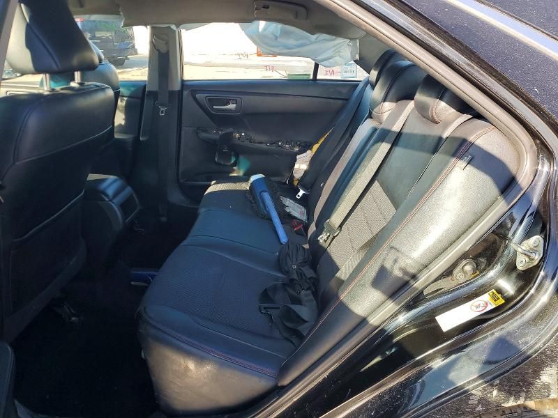 2016 Toyota Camry le