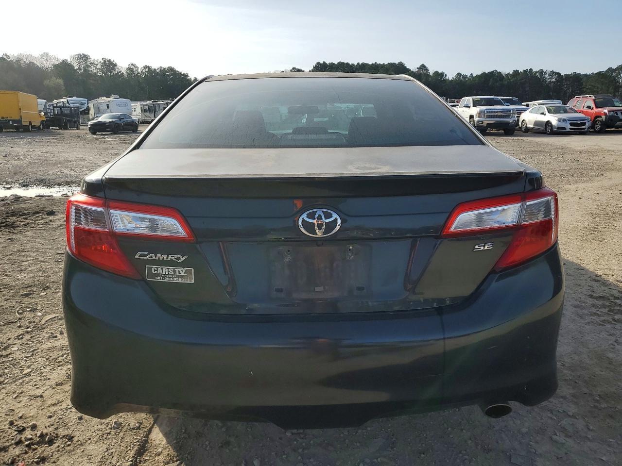2014 Toyota Camry se
