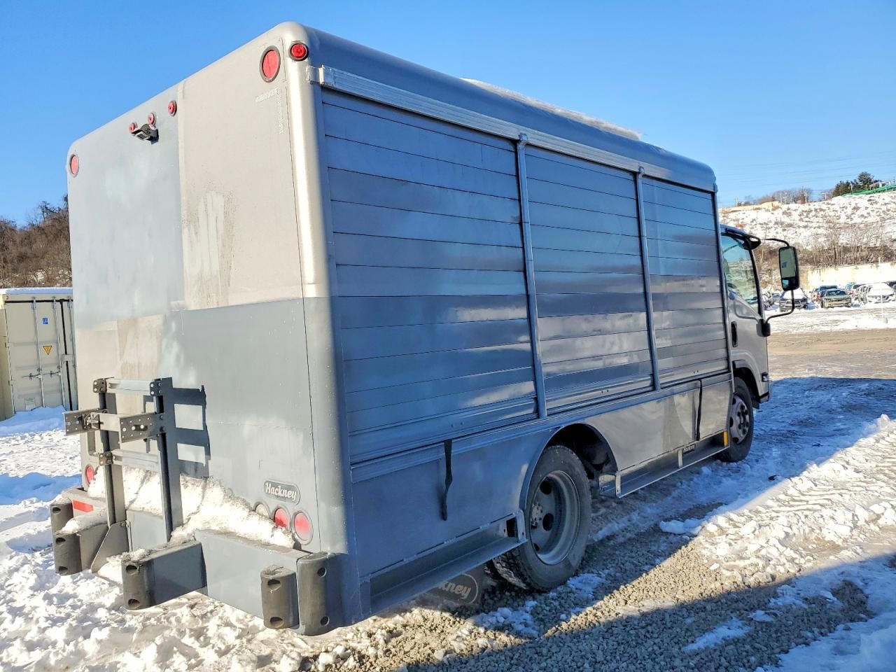 2018 Isuzu NRR Delivery Truck