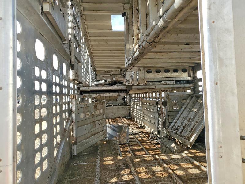 2017 Wilson Hogtrailer 2017 Wilson PSDCL-402 Livestock Trailer