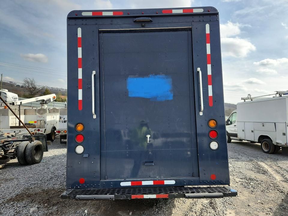 2021 Freightliner Mt45g Chassis Delivery Truck