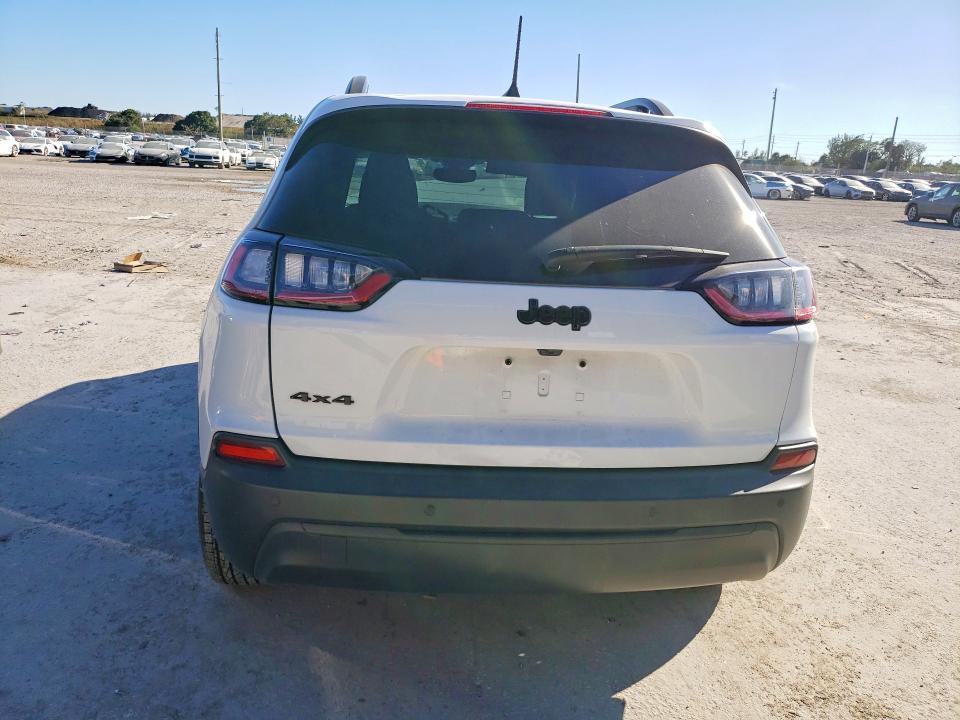 2023 Jeep Cherokee Altitude lux