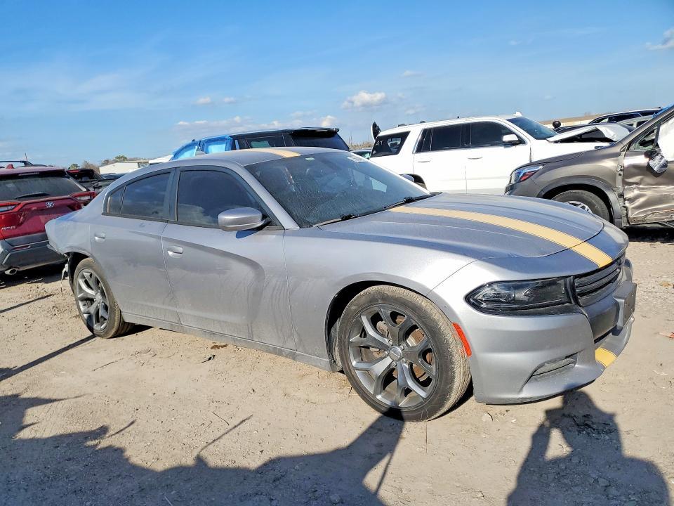 2015 Dodge Charger sxt
