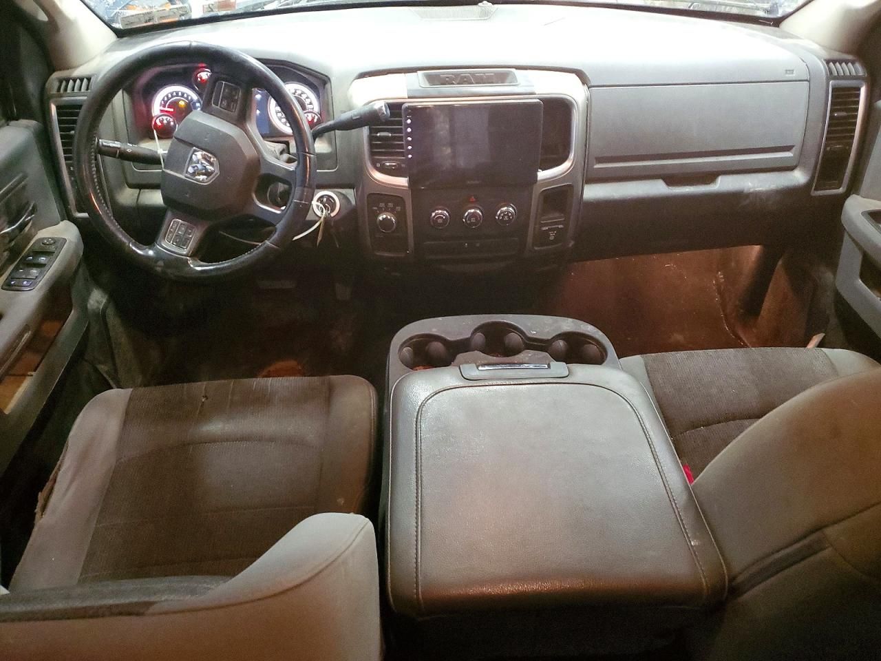 2013 Dodge Ram 1500 slt