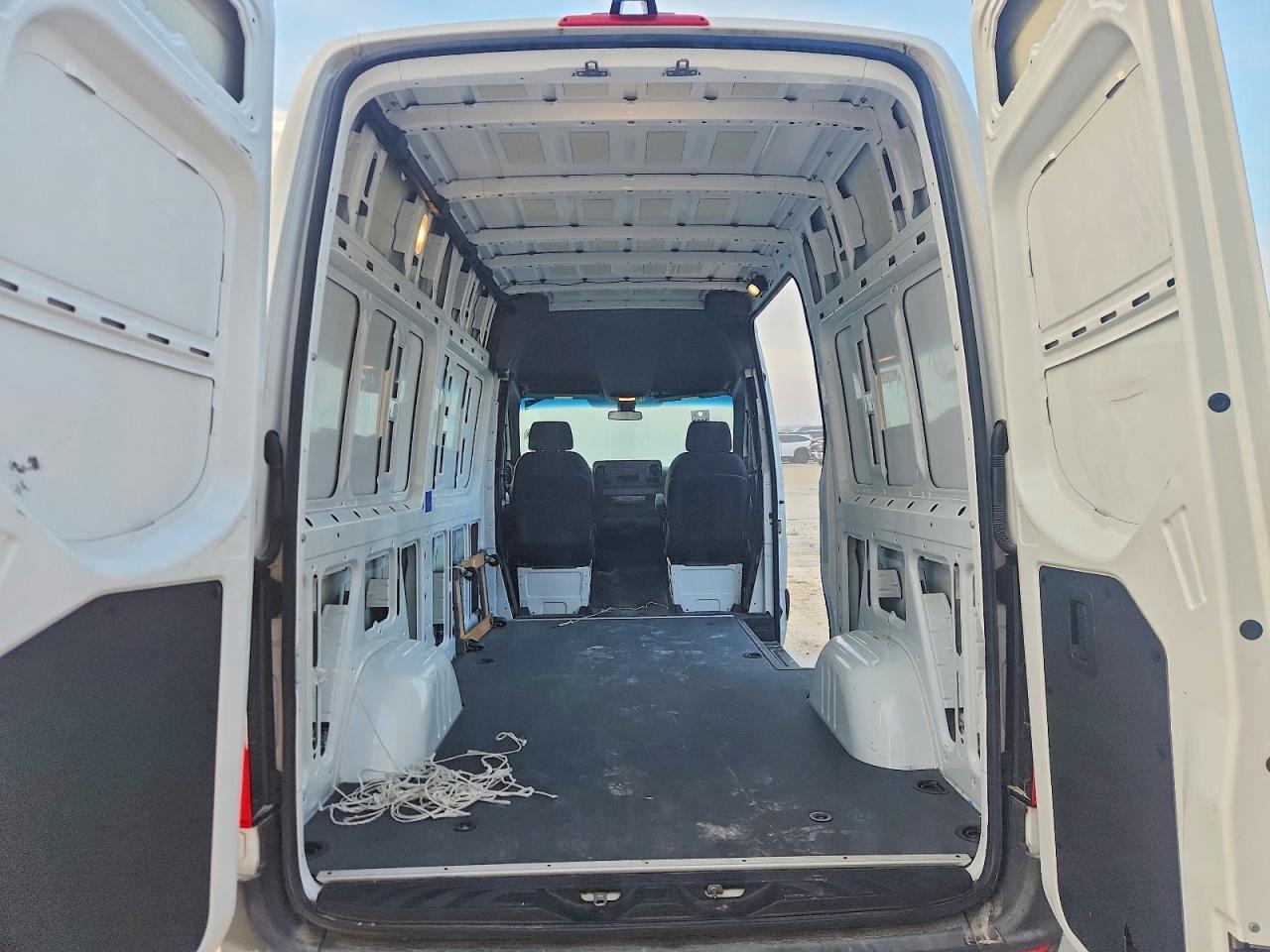 2020 Mercedes-Benz Sprinter 2500 Delivery Van