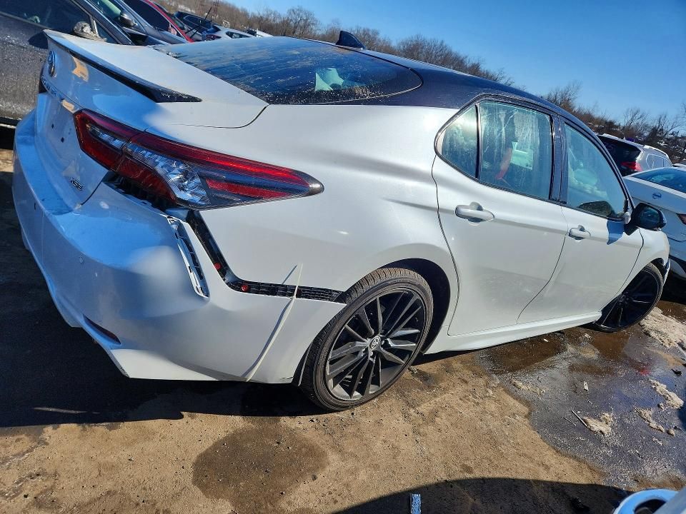 2023 Toyota Camry xse V6