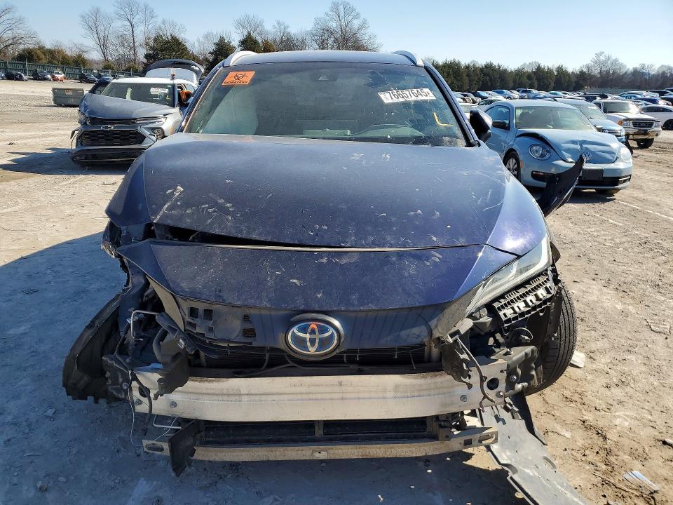 2021 Toyota Venza le