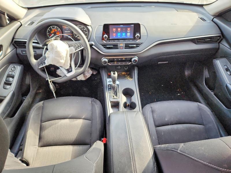 2022 Niss Altima 2.5 s