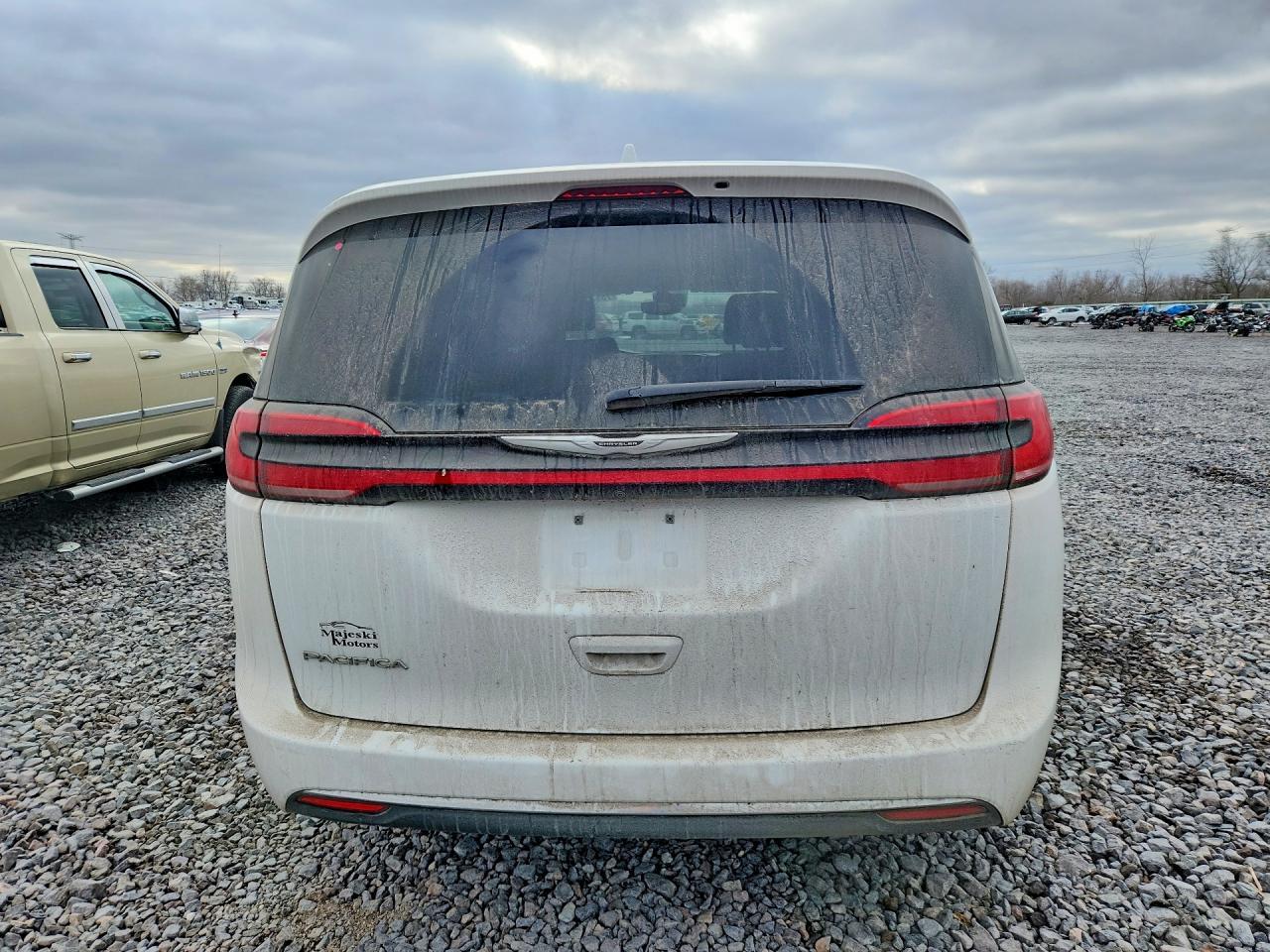 2022 Chrysler Pacifica Touring l