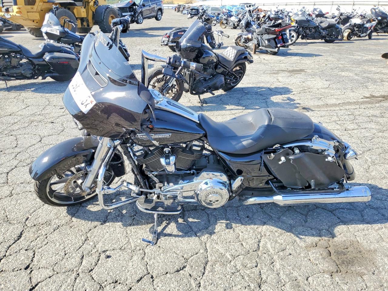 2022 Harley-Davidson Flhx