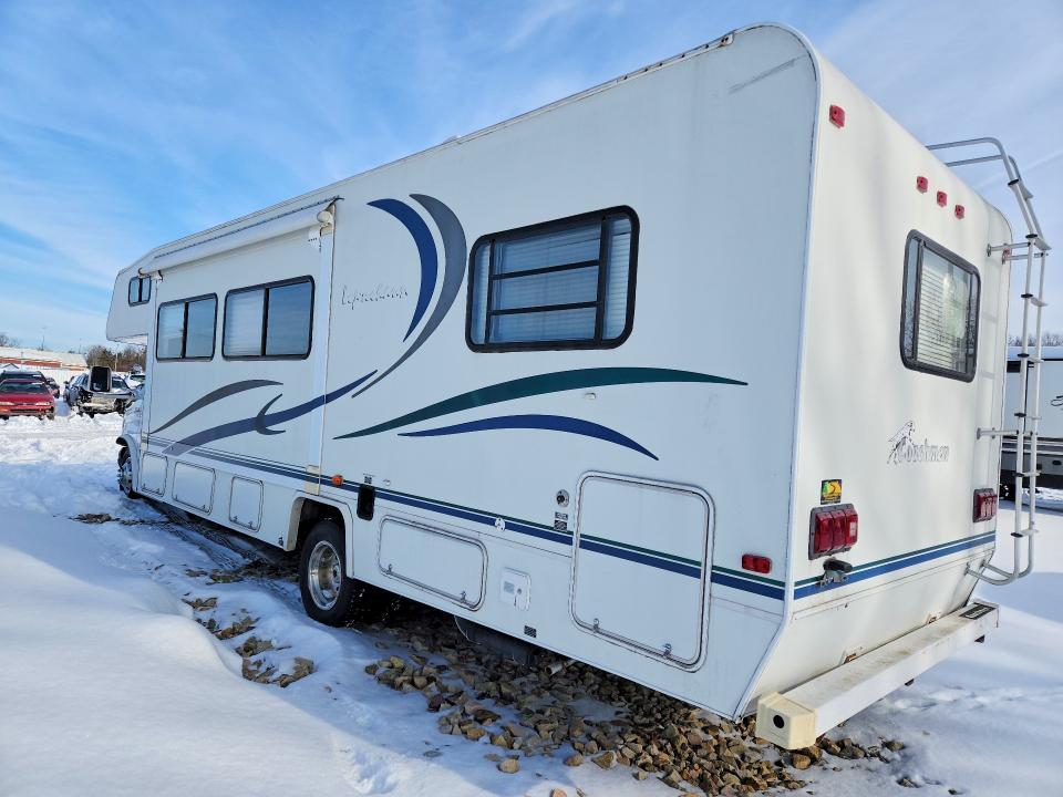 2000 Coachmen Leprechaun 314ss