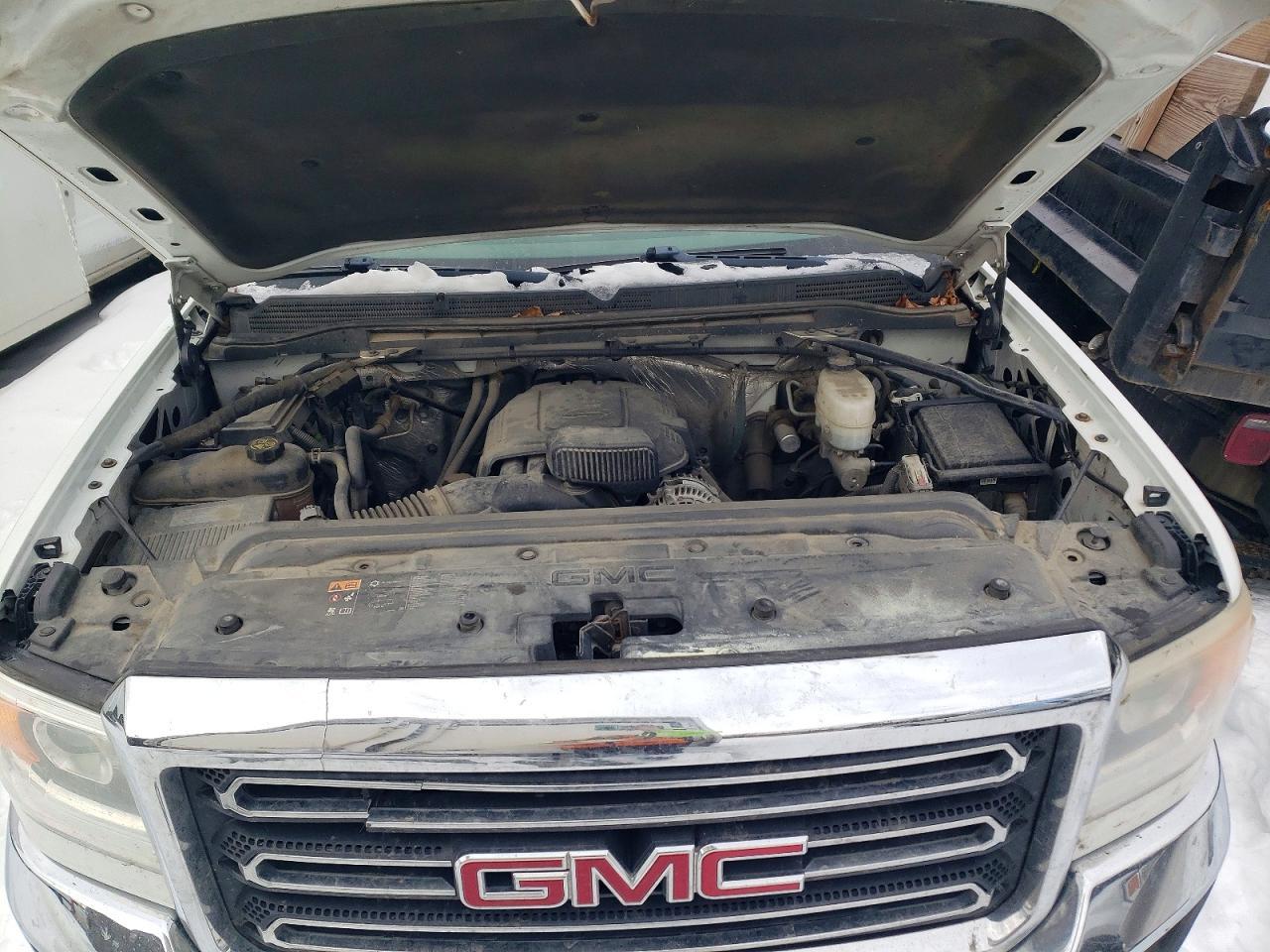2015 GMC Sierra Flatbed Truck