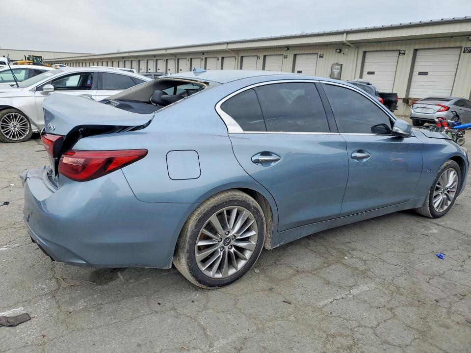 2018 Infiniti Q50 Luxe
