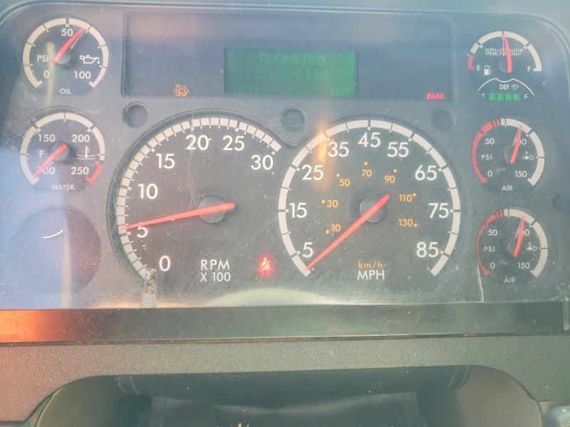 2018 Freigliner 2018 Freightliner Cascadia 125 Semi Truck