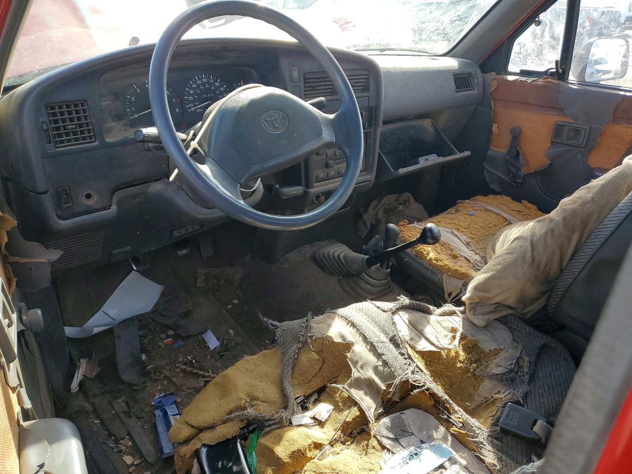 1995 Toyota Pickup DX