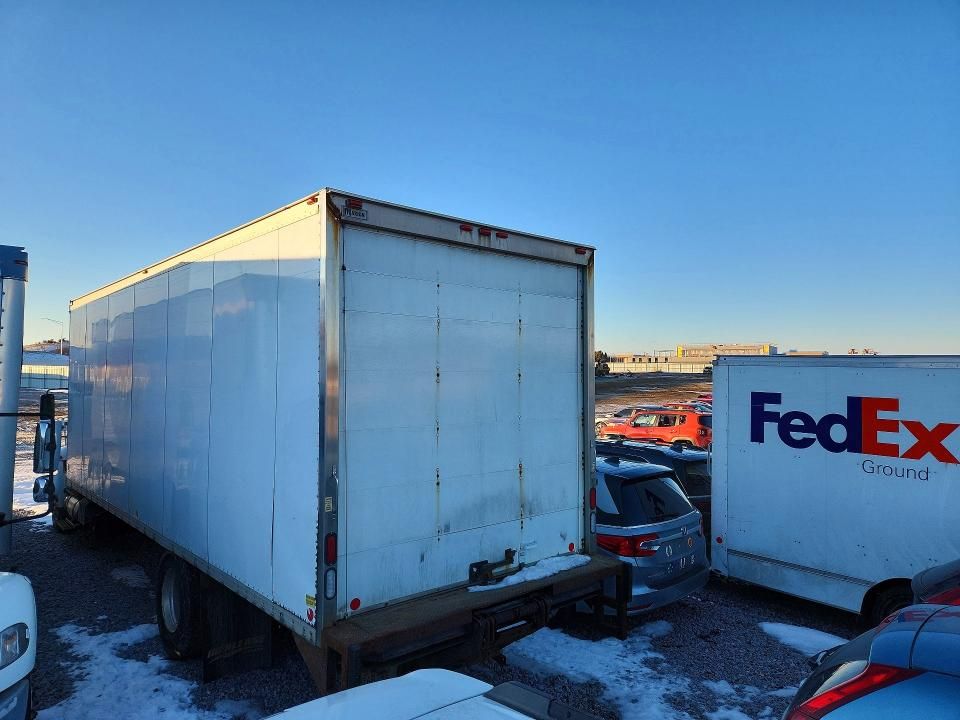 2015 International 4300 box Truck