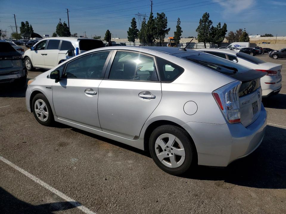 2010 Toyota Prius iii