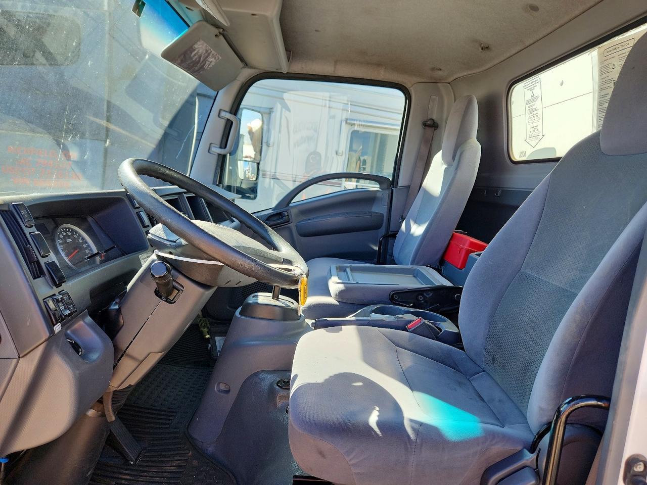 2021 Isuzu NPR HD BOX Truck