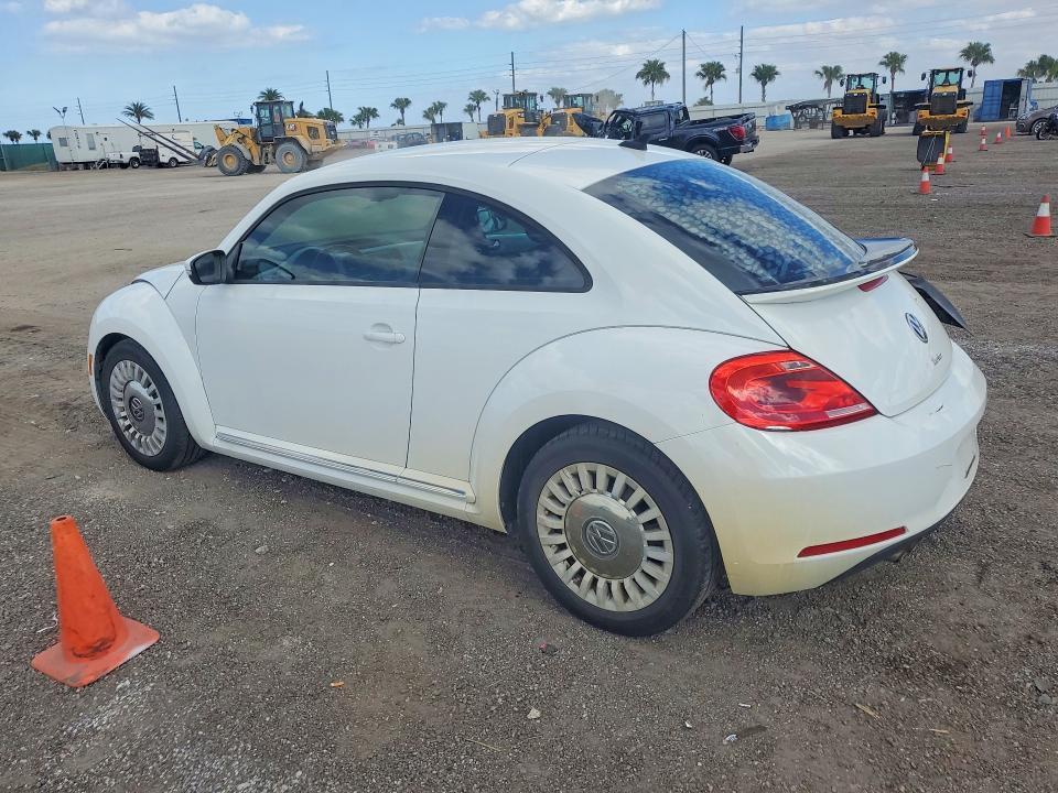 2016 Volkswagen Beetle se