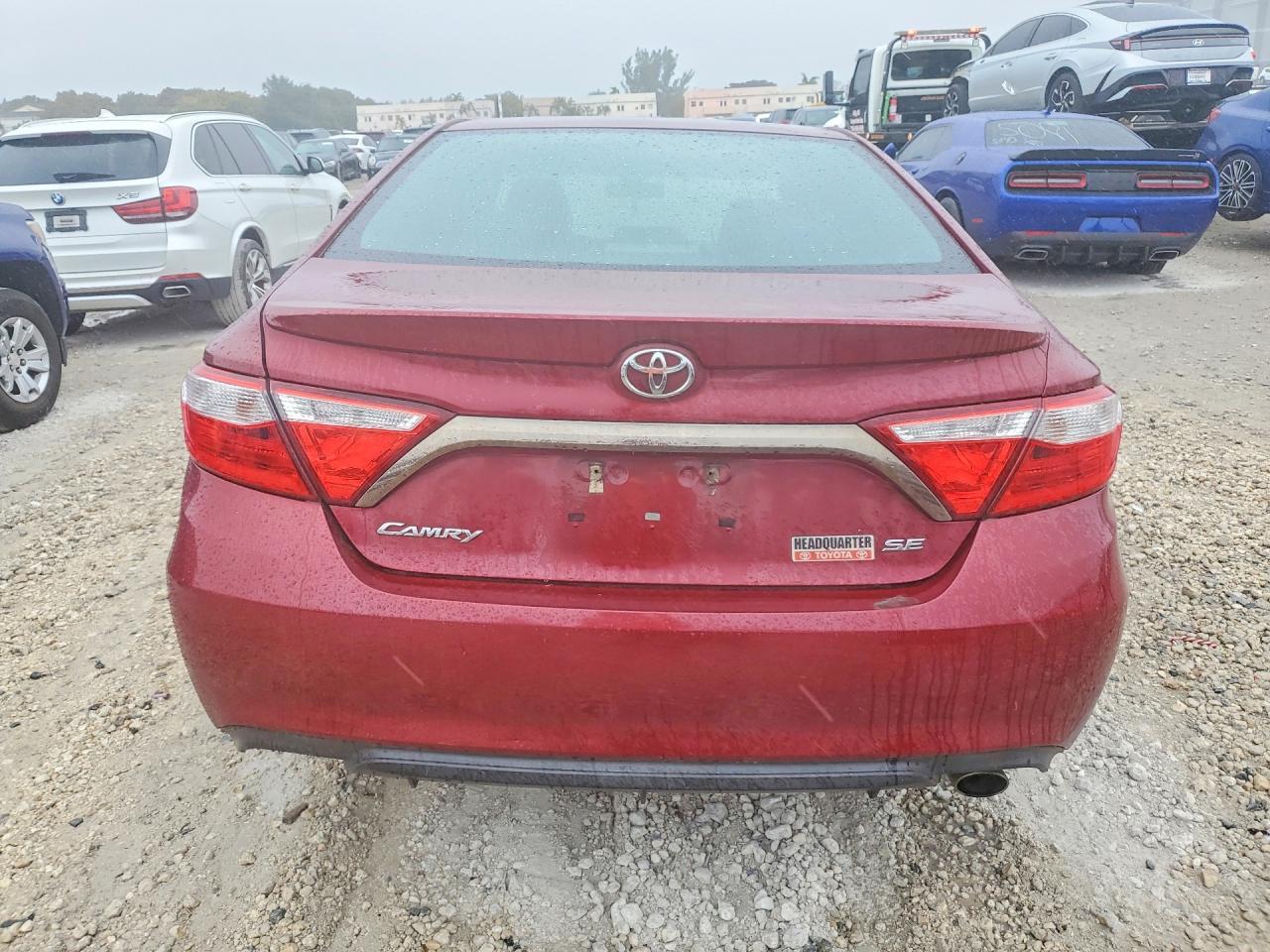 2016 Toyota Camry le