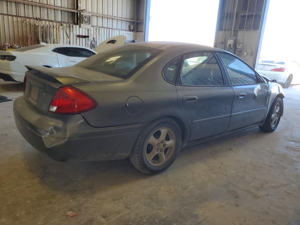 2004 Ford Taurus se