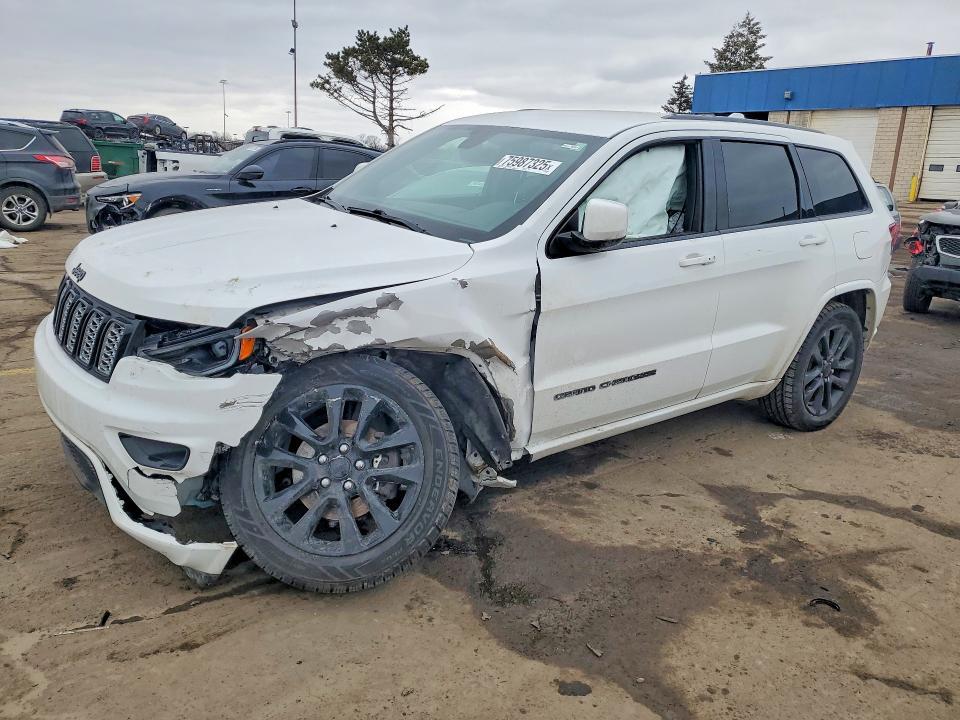 2020 Jeep Grand Cherokee Laredo
