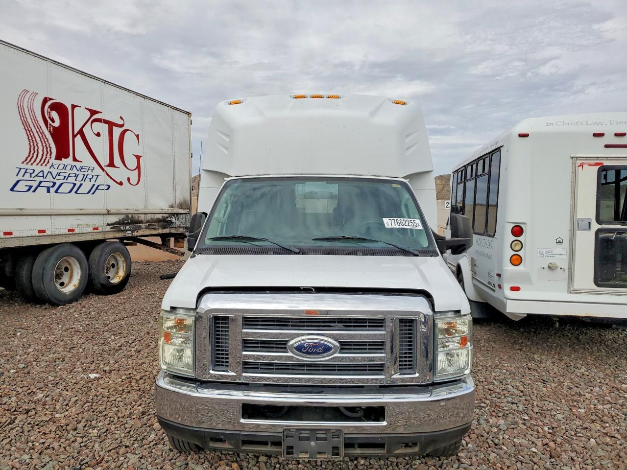 2014 Ford E350 Shuttle Bus
