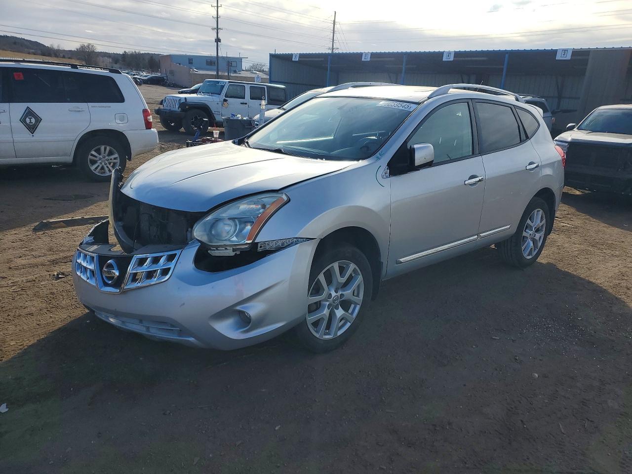 2013 Niss Rogue S AWD