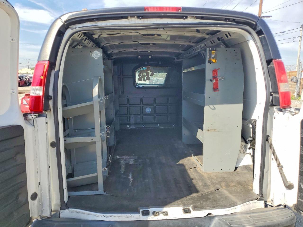2017 Chev Rolet Express 2500 Cargo Utility / Servic