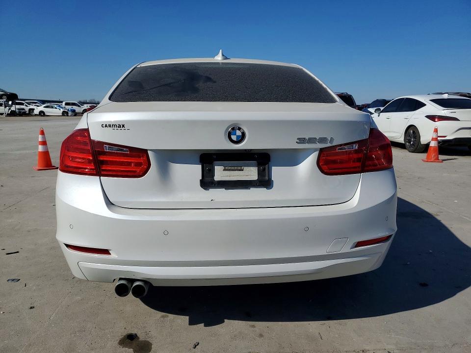 2015 BMW 328 i