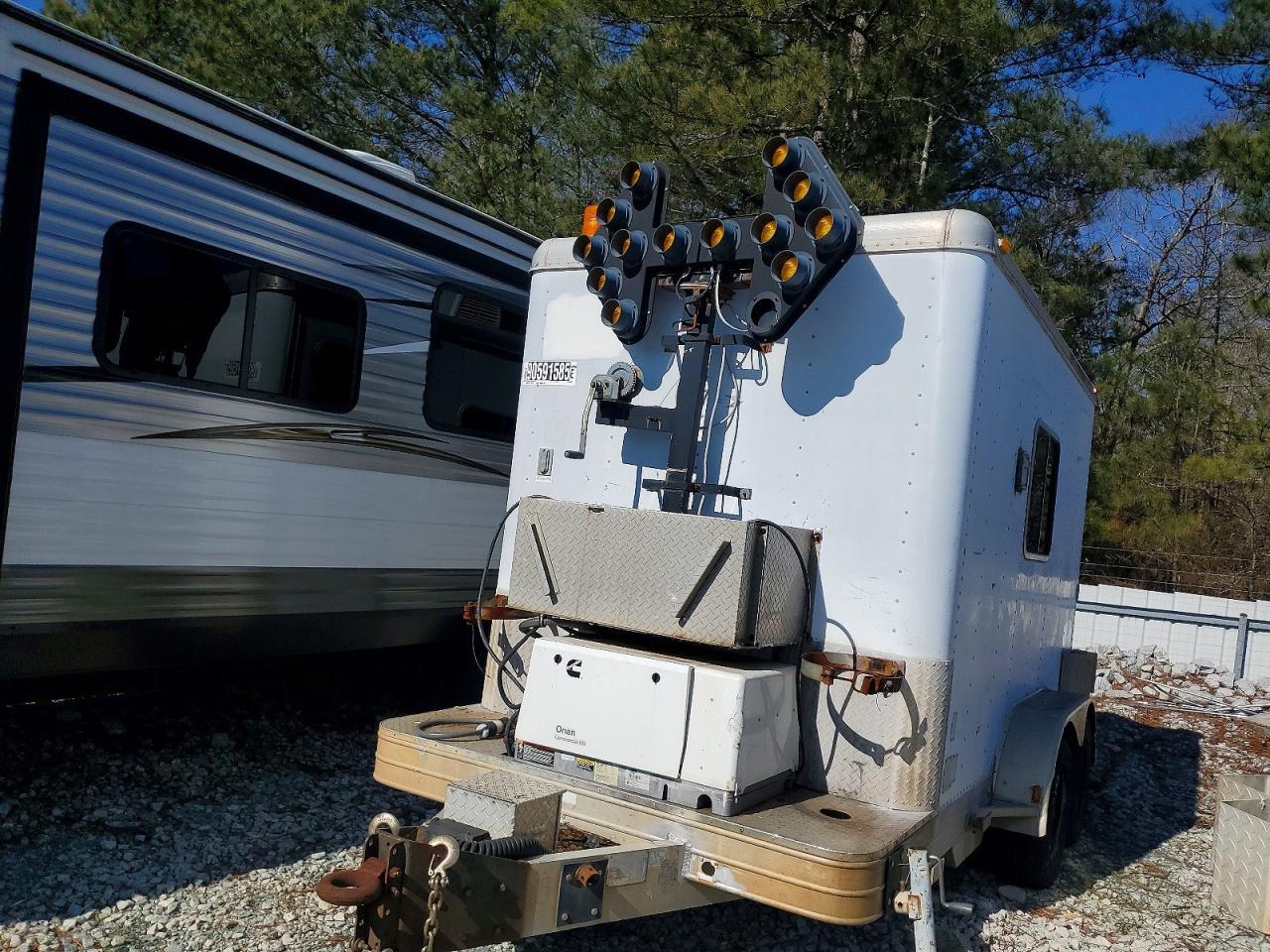 2000 Featherlite Fiber Optic Splicing Trailer