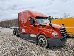 Salvage trucks for sale at Hurricane, WV auction: 2020 Freigliner 2020 Freightliner Cascadia 126 Semi Truck