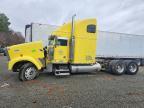 2000 Freigliner 2000 Freightliner Convention Semi Truck