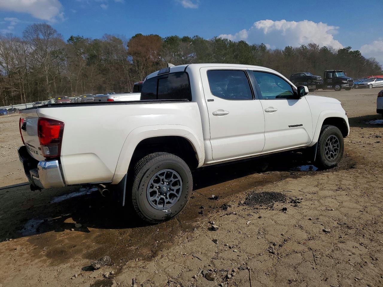 2019 Toyota Tacoma SR5 V6