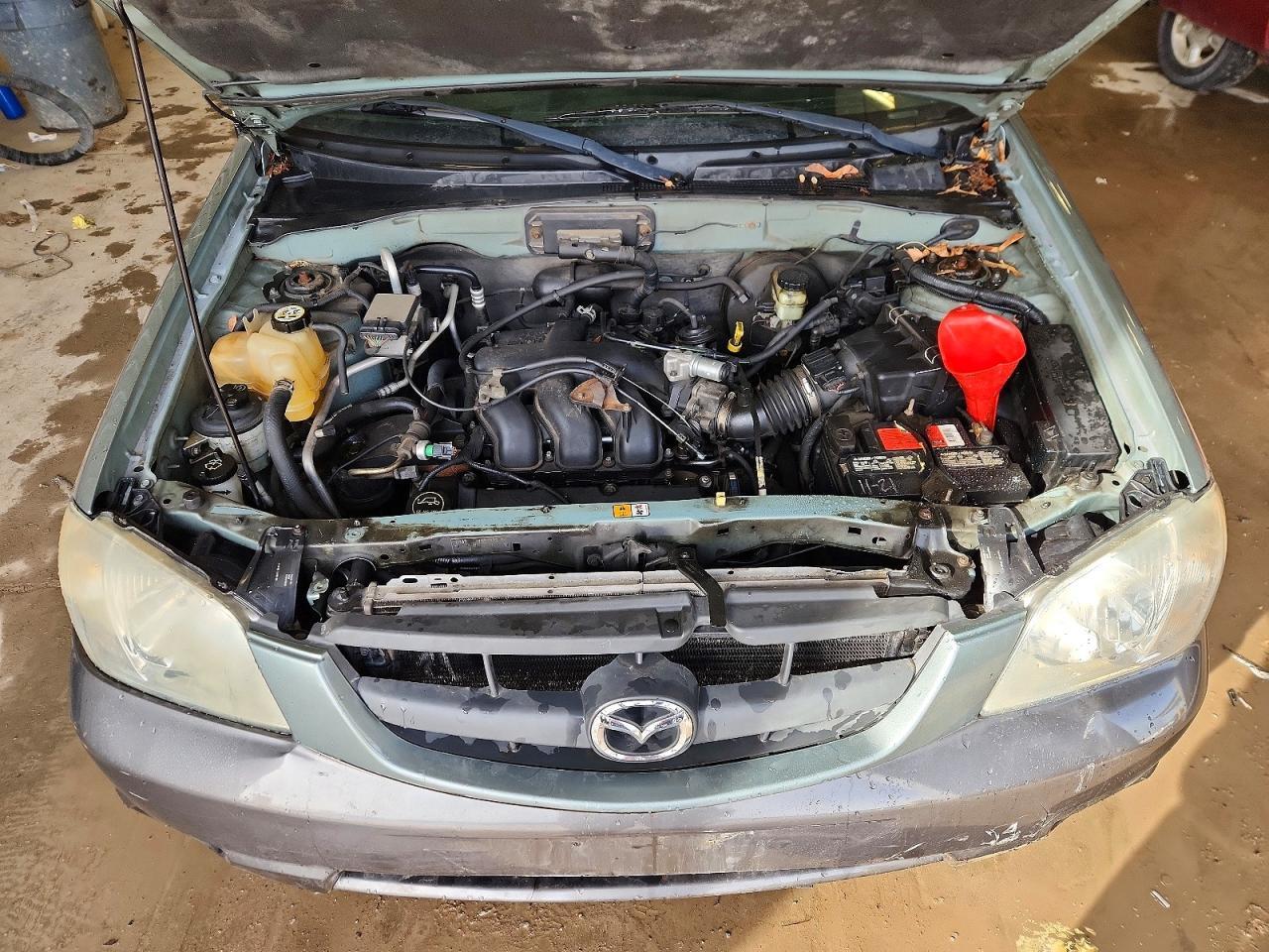 2004 Mazda Tribute es