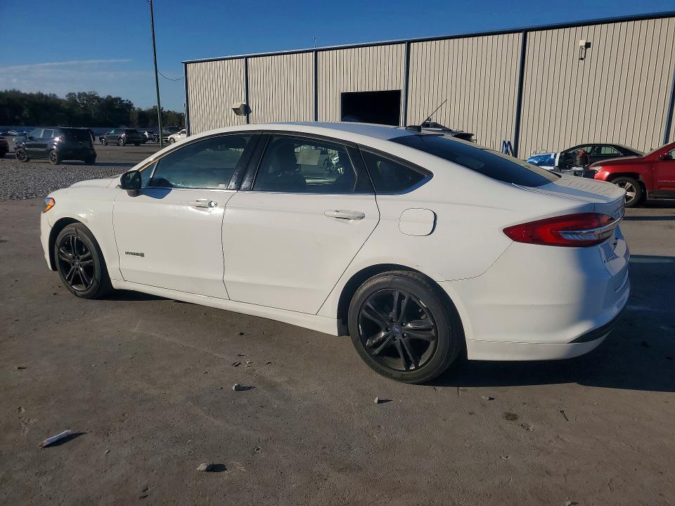 2018 Ford Fusion se Hybrid