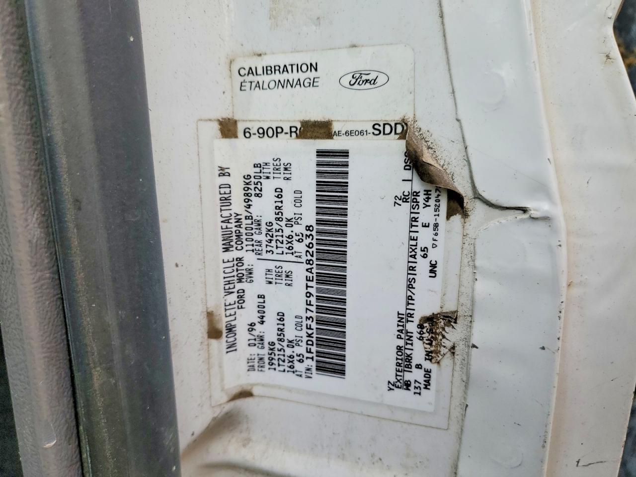 1996 Ford F350 Super Duty Flatbed Truck