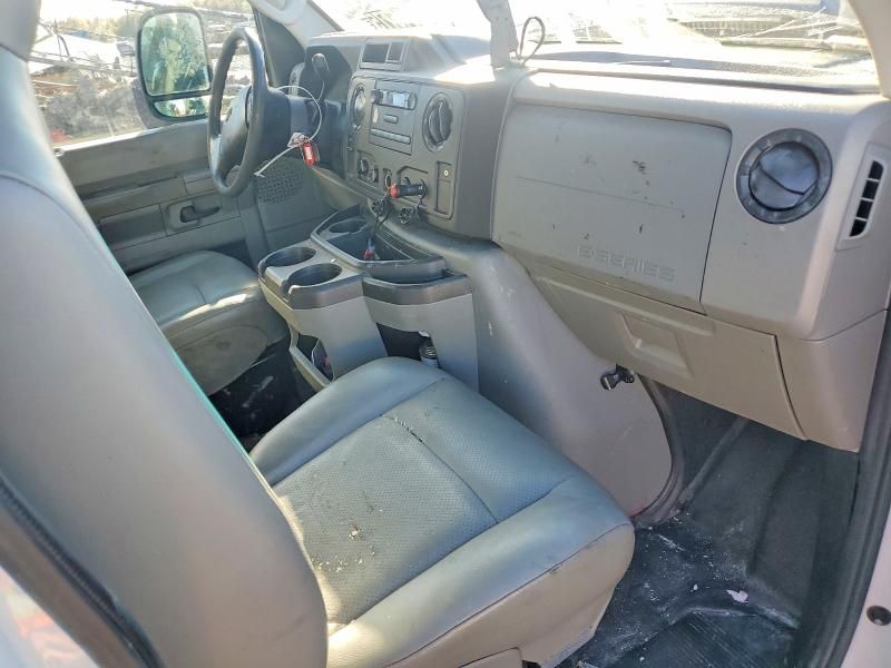 2019 Ford E350 BOX Truck