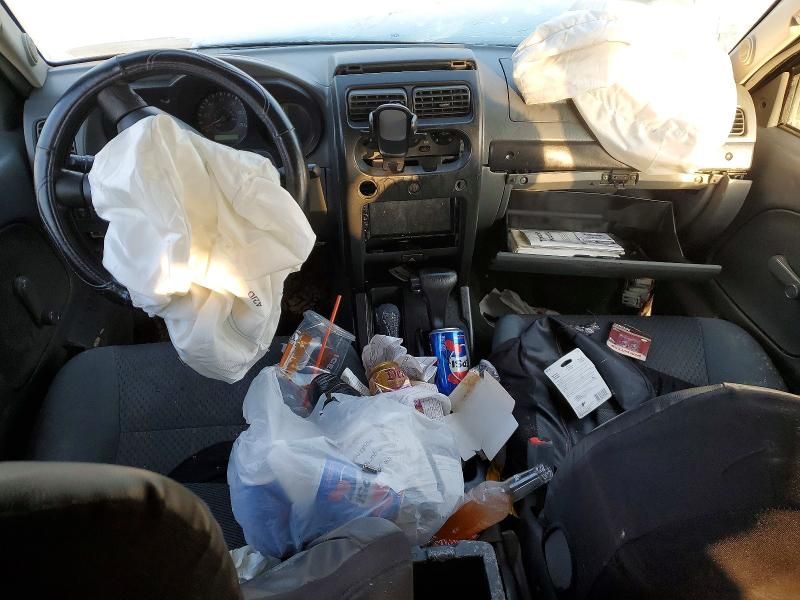 2002 Nissan Xterra xe