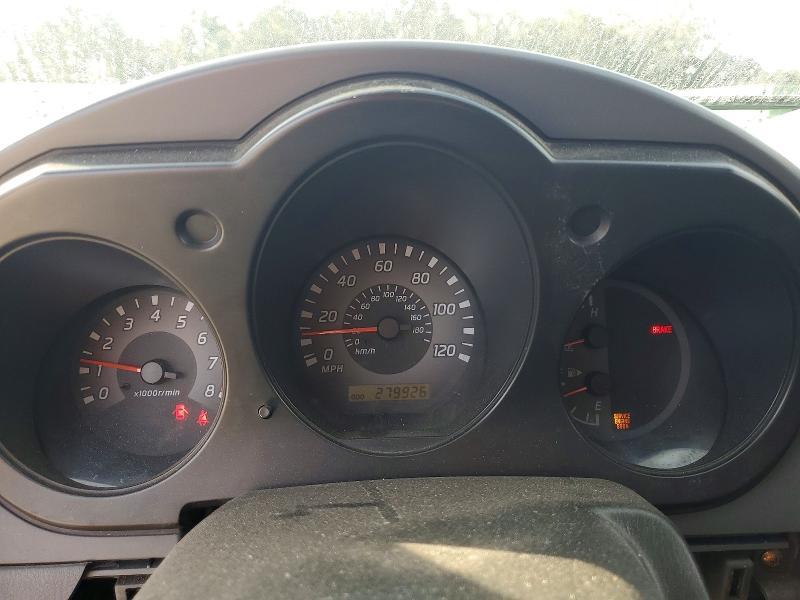 2002 Nissan Frontier Standard