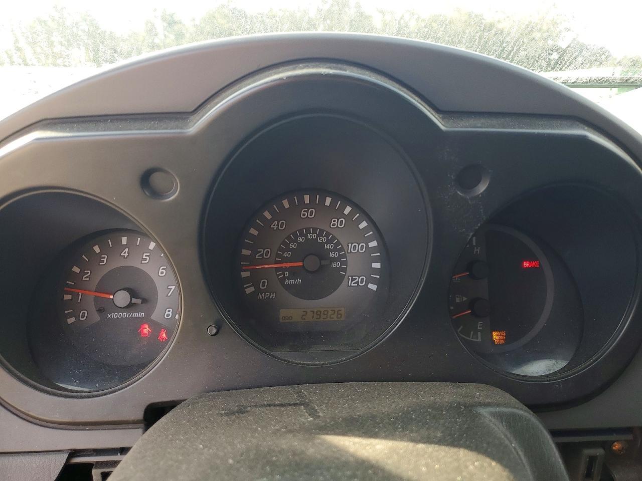 2002 Nissan Frontier Standard