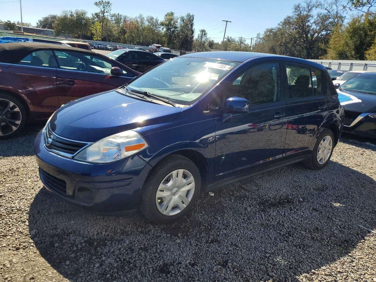 2012 Nissan Versa s