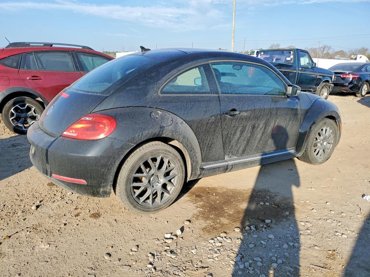2013 Volkswagen Beetle